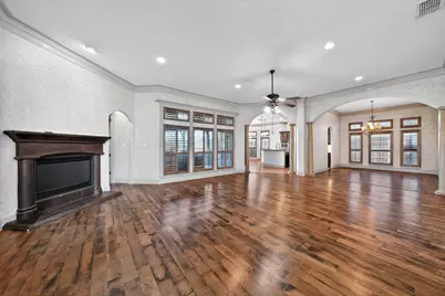 845 Thomas Crossing Drive, Fort Worth, TX 76028 - Photo 15