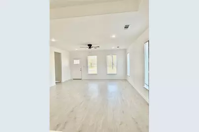 2205 Wellington Street, Greenville, TX 75401 - Photo 7