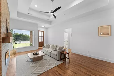 607 E Wood Dell Drive, Glenn Heights, TX 75154 - Photo 9