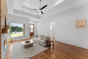 607 E Wood Dell Dr, Glenn Heights, TX 75154 - Photo 9