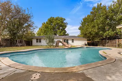 4809 Waldron Avenue, Fort Worth, TX 76133 - Photo 3