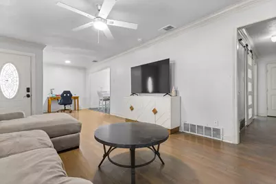 4809 Waldron Avenue, Fort Worth, TX 76133 - Photo 9