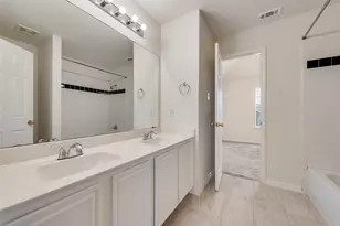 3768 Menard Dr, Carrollton, TX 75010 - Photo 15