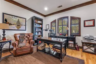 3717 W Beverly Dr, Dallas, TX 75209 - Photo 15