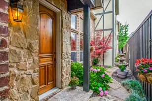 3717 W Beverly Dr, Dallas, TX 75209 - Photo 3