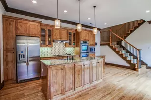 3717 W Beverly Dr, Dallas, TX 75209 - Photo 9