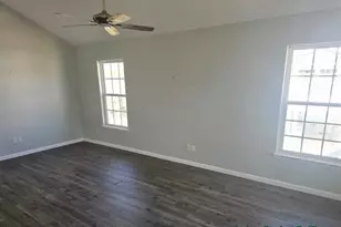 1549 S Commercial St, Aransas Pass, TX 78336 - Photo 5