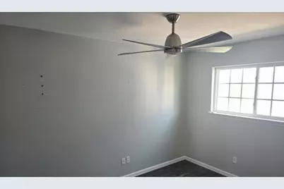 1549 S Commercial Street #11, Aransas Pass, TX 78336 - Photo 7