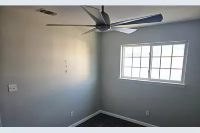 1549 S Commercial Street #11, Aransas Pass, TX 78336 - Photo 9