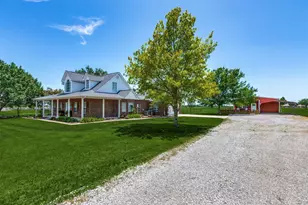 1992 Bledsoe Rd, Gunter, TX 75058 - Photo 3