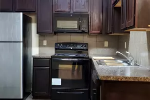 3015 Tudor Ln, Irving, TX 75060 - Photo 7