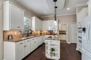 1113 Creekwood Dr, Garland, TX 75044 - Photo 13