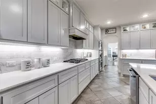 9840 El Colina Dr, Fort Worth, TX 76179 - Photo 3