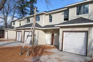 709 S 5th St, Bonham, TX 75418 - Photo 1