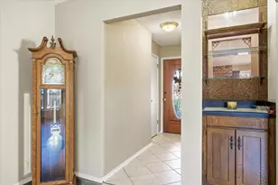 309 De La Cruz St, Weatherford, TX 76085 - Photo 5