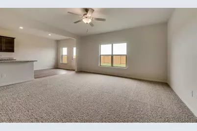 912 Mallorie Lane, Ferris, TX 75125 - Photo 5