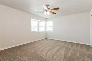 2718 Holy Cross Ln, Garland, TX 75044 - Photo 9