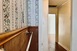 415 W Taylor St, Sherman, TX 75092 - Photo 27