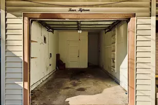 415 W Taylor St, Sherman, TX 75092 - Photo 35