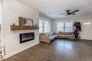 1903 N Weaver St, Gainesville, TX 76240 - Photo 3