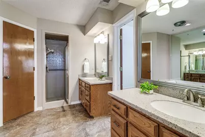 7301 Londonderry Drive, North Richland Hills, TX 76182 - Photo 13