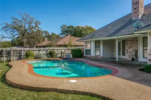 7301 Londonderry Dr, North Richland Hills, TX 76182 - Photo 21