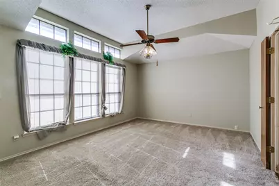 7301 Londonderry Drive, North Richland Hills, TX 76182 - Photo 11