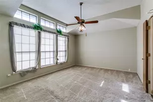 7301 Londonderry Dr, North Richland Hills, TX 76182 - Photo 11