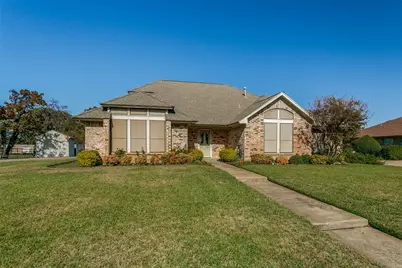 7301 Londonderry Drive, North Richland Hills, TX 76182 - Photo 3