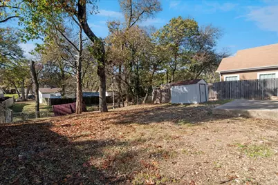 4045 Wind River Drive, Dallas, TX 75216 - Photo 9