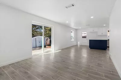 4045 Wind River Drive, Dallas, TX 75216 - Photo 11