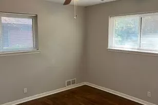 501 Merrill Dr, Bedford, TX 76022 - Photo 11