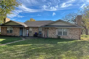 2901 Charity Rd, Commerce, TX 75428 - Photo 1