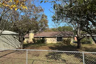 137 Oakview Cir, Waco, TX 76705 - Photo 7