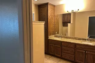 137 Oakview Cir, Waco, TX 76705 - Photo 23