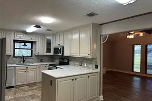 137 Oakview Cir, Waco, TX 76705 - Photo 15