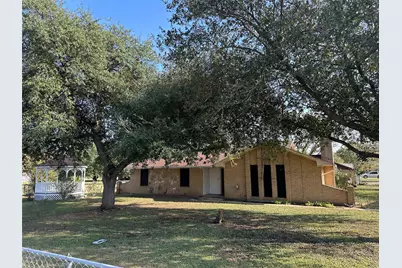 137 Oakview Circle, Waco, TX 76705 - Photo 3