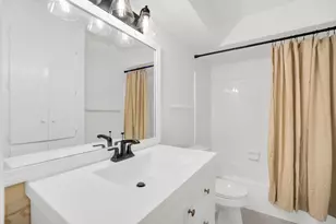 13351 Kit Ln, Dallas, TX 75240 - Photo 19