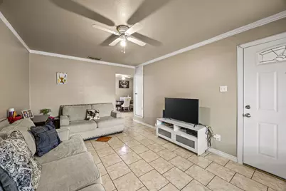 1513 Glynn Oaks Drive, Arlington, TX 76010 - Photo 3