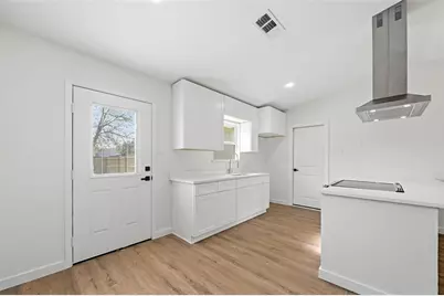 9666 Limestone Drive, Dallas, TX 75217 - Photo 7