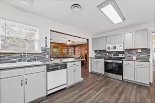 1208 Sunset St, Waco, TX 76710 - Photo 9