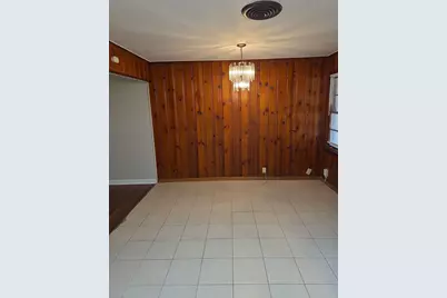 1811 W College Street, Sherman, TX 75092 - Photo 5