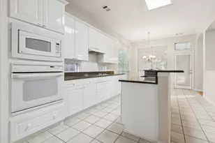 2708 Parkhaven Dr, Flower Mound, TX 75022 - Photo 11