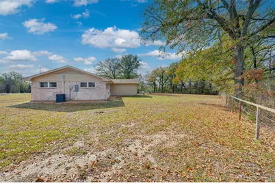 815 Clarksville Road, Bogata, TX 75417 - Photo 29
