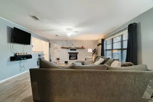 333 County Rd 43200, Powderly, TX 75473 - Photo 13