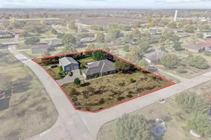 2220 Cross Timbers Dr, Lowry Crossing, TX 75069 - Photo 3