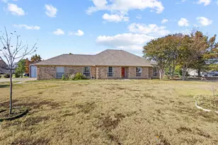 2220 Cross Timbers Dr, Lowry Crossing, TX 75069 - Photo 7