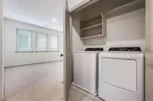 512 Parkside Dr, Argyle, TX 76226 - Photo 5