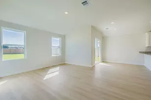 3018 Golden Birch Dr, Dallas, TX 75253 - Photo 5