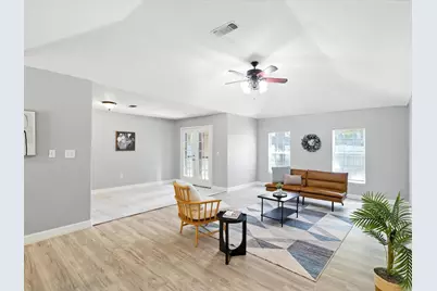 5720 Frisco Avenue, Forest Hill, TX 76119 - Photo 9